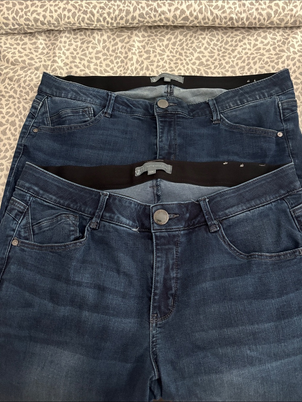 Wit & Wisdom Women's Slim Straight Jeans in Dark Blue Wash